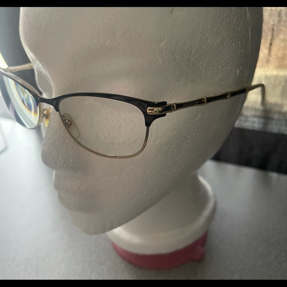 Vintage Authentic Gucci Gold Toned Metal Eyeglasses - Picture 3 of 12